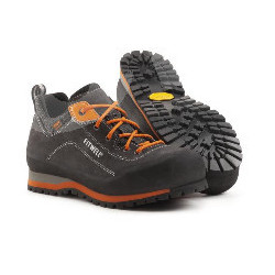 Scarpa bassa omologata da lavoro per uso professionale